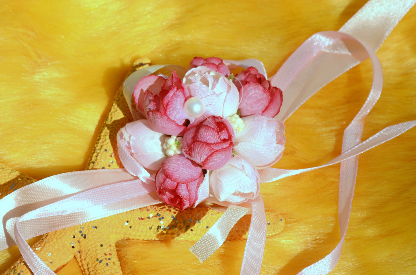 Wrist Flower corsage,Bride Corsage,Bridesmaid Corsage,wedding corsage,corsage,wedding accessories,flower corsage,bridesmaid bracelet