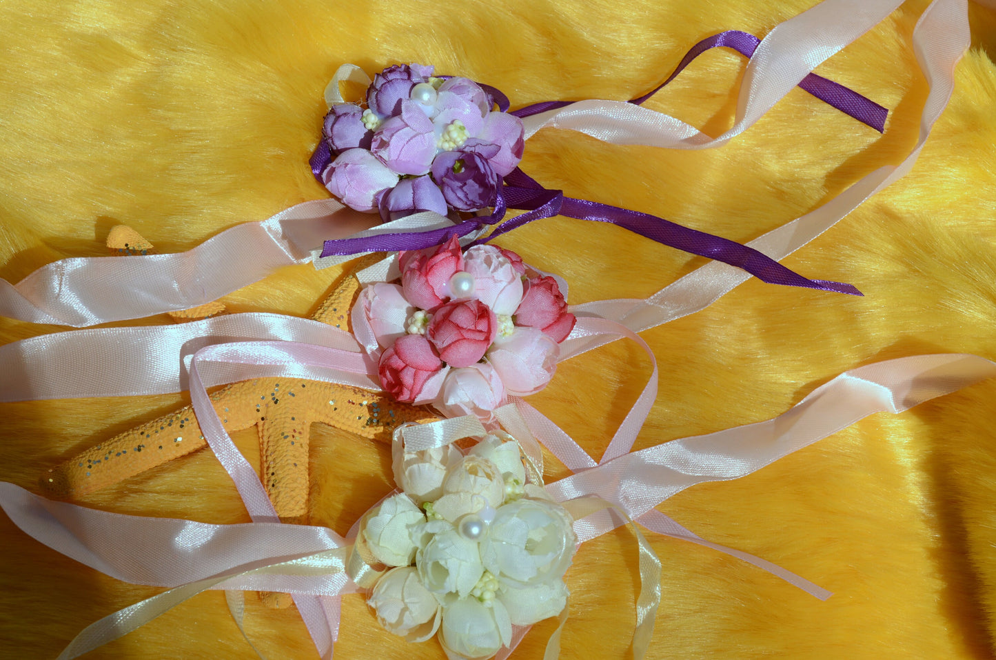Wrist Flower corsage,Bride Corsage,Bridesmaid Corsage,wedding corsage,corsage,wedding accessories,flower corsage,bridesmaid bracelet