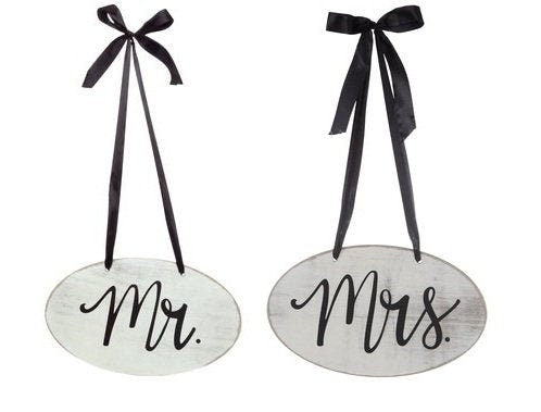Rustic Wedding Decor,Mr and Mrs wood Chair Signs,Wedding Chair Sign,Mr and Mrs Sign,Wedding sign,Couple name sign,Wedding Signage,mr and mrs